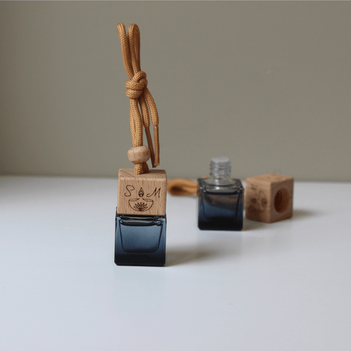 sent-bon voiture , diffuseur , intérieur ,fragrance , voiture ,char , car , automobile , odeur ,parfumé