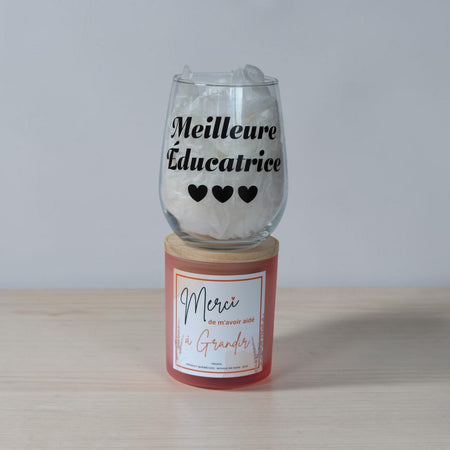 bougies sm, bougiessm, duo , coupe de vin, bougie personnalisé, éducatrice, daycare, garderie , meilleure éducatrice, bougie de soja, merci de m'avoir aidé a grandir, fin des classes, fin de l'année